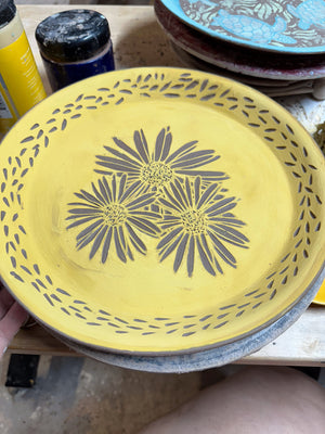 Handbuilt Fruit Bowl: A One Day Pottery Class at The Charming Orange